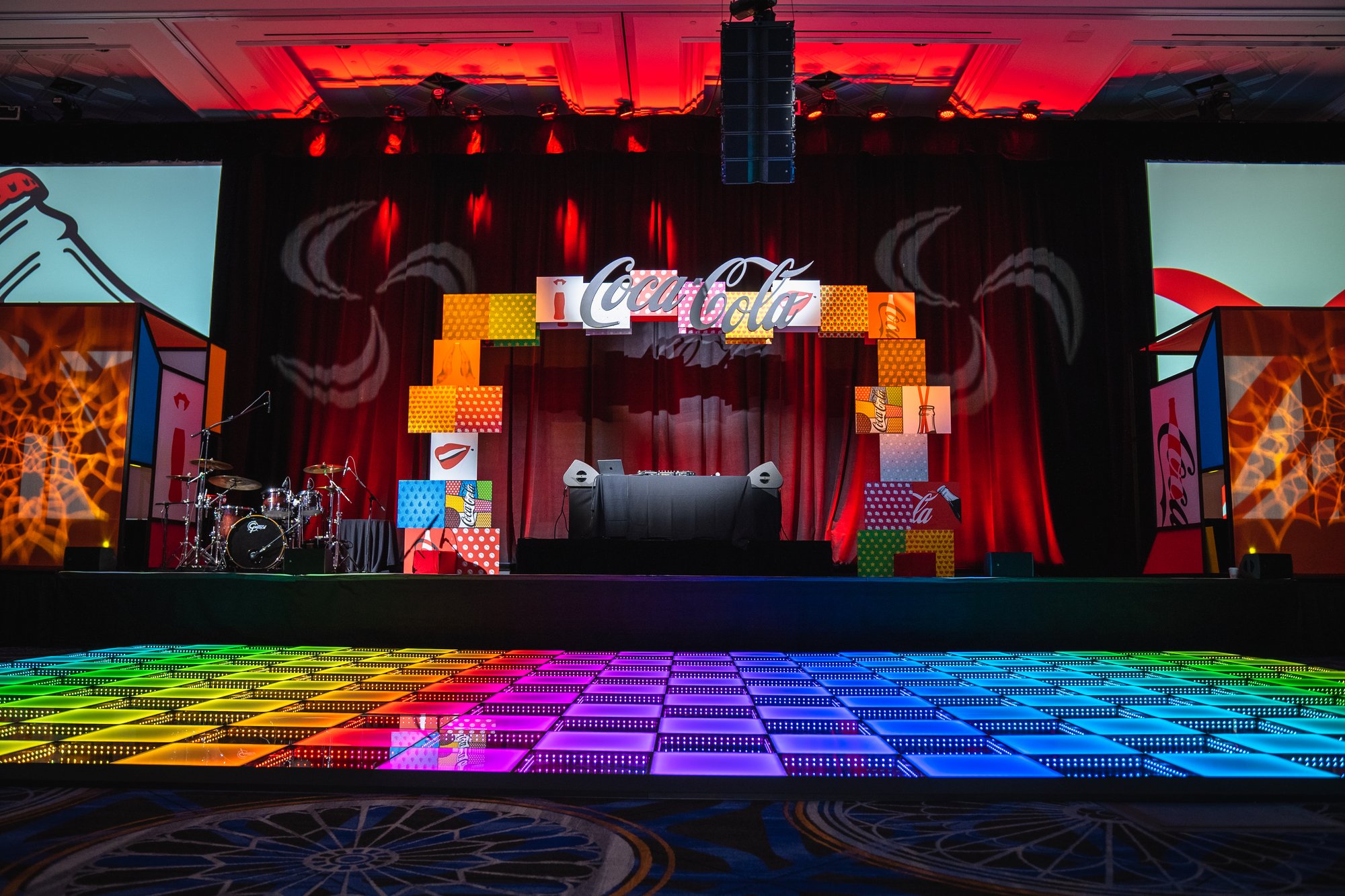 Coca-Cola CinemaCon stage, LED floor and pop-art arch